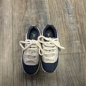 Kids' Jordan Sneakers - Navy and White